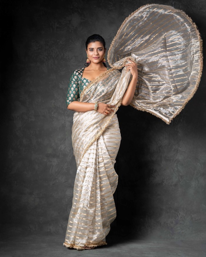 Aishwarya Rajesh's Stunning Saree Photoshoot: A Blend of Elegance And Grace