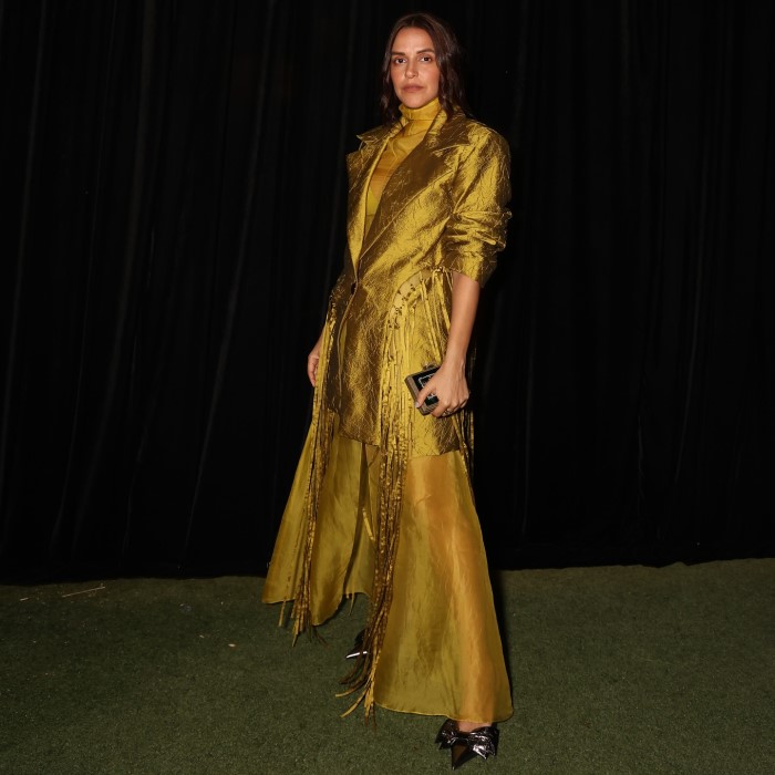 नेहा धूपिया भी बॉलीवुड की एक मशहूर अभिनेत्री है और आपको बता दें कि 2018 में उन्होंने अंगद बेदी के साथ में गुपचुप तरीके से शादी कर ली थी