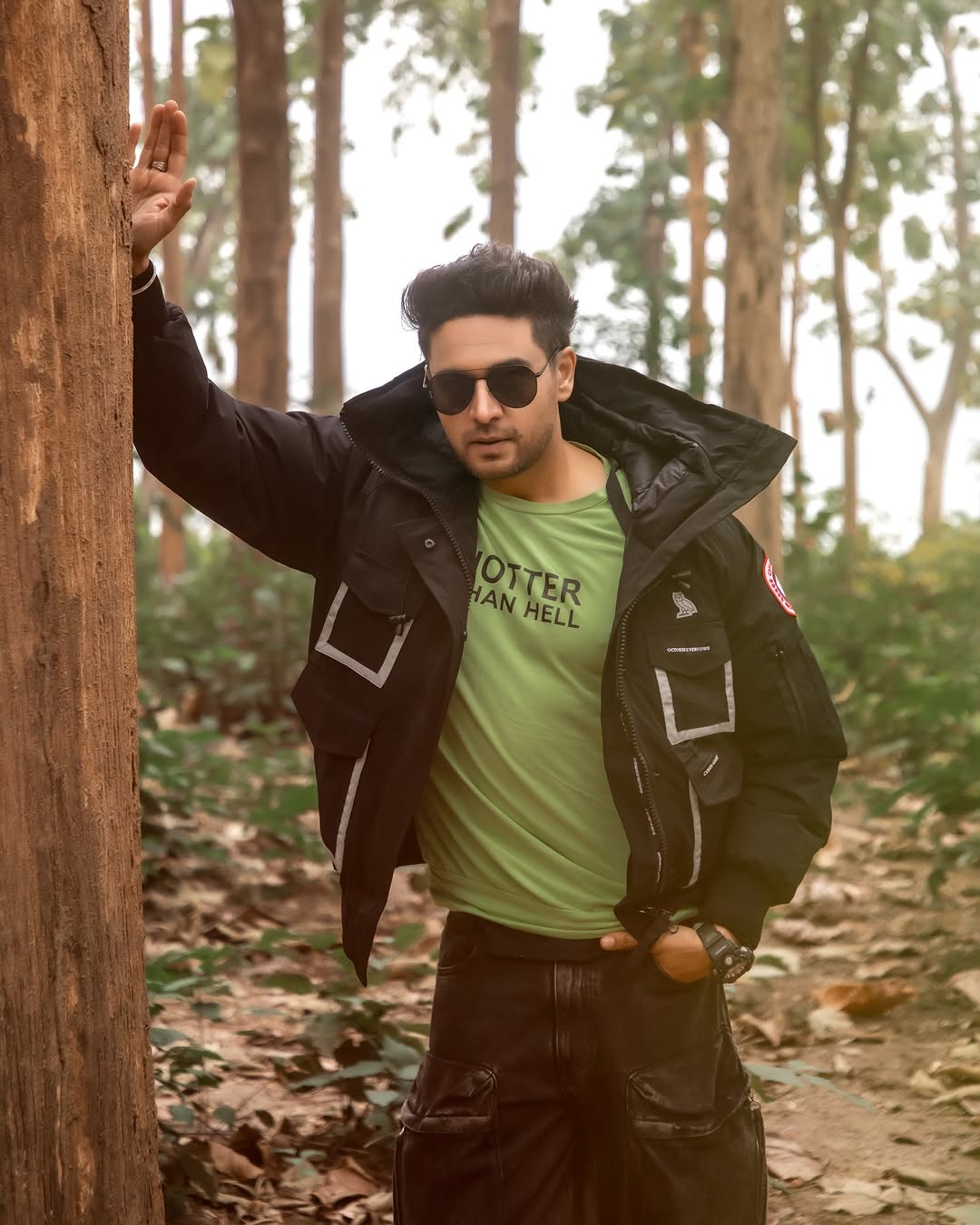 Gaurav Khanna: Gaurav, acclaimed for his acting roles, charges ₹2.5 lakh per week in Celebrity MasterChef Contestants.