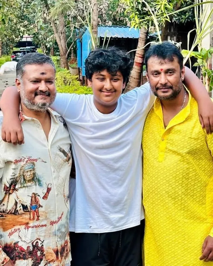 Darshan celebrates sankranthi at farm house with his family, see pics