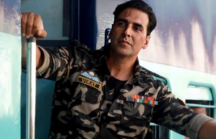 Akshay Kumar - Captain Virat Bakshi in Holiday: A Soldier is Never Off Duty