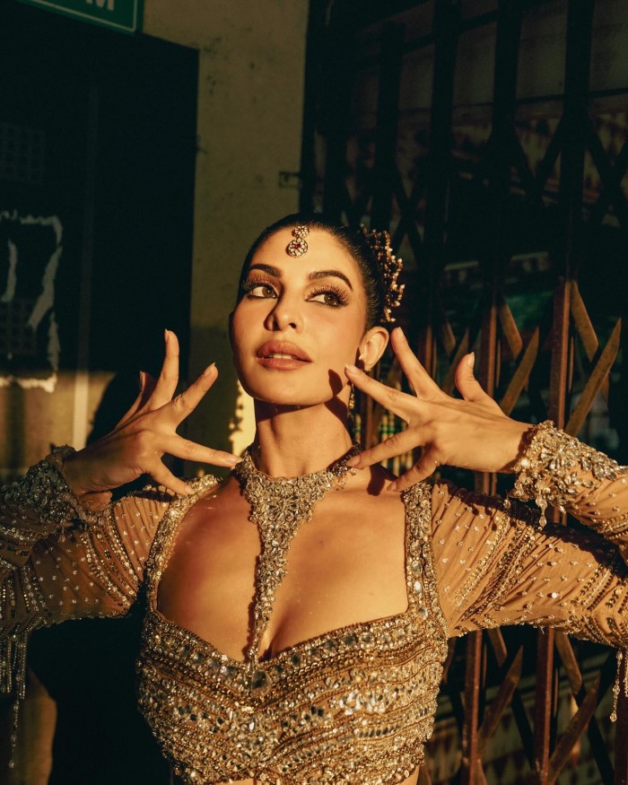 Jacqueline Fernandez Sets The Stage On Fire At ISPL Season 2 Opening Ceremony