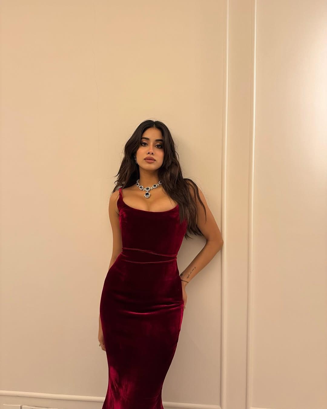 Janhvi Kapoor Stuns In Custom Royal Burgundy Vintage Vibe Outfit
