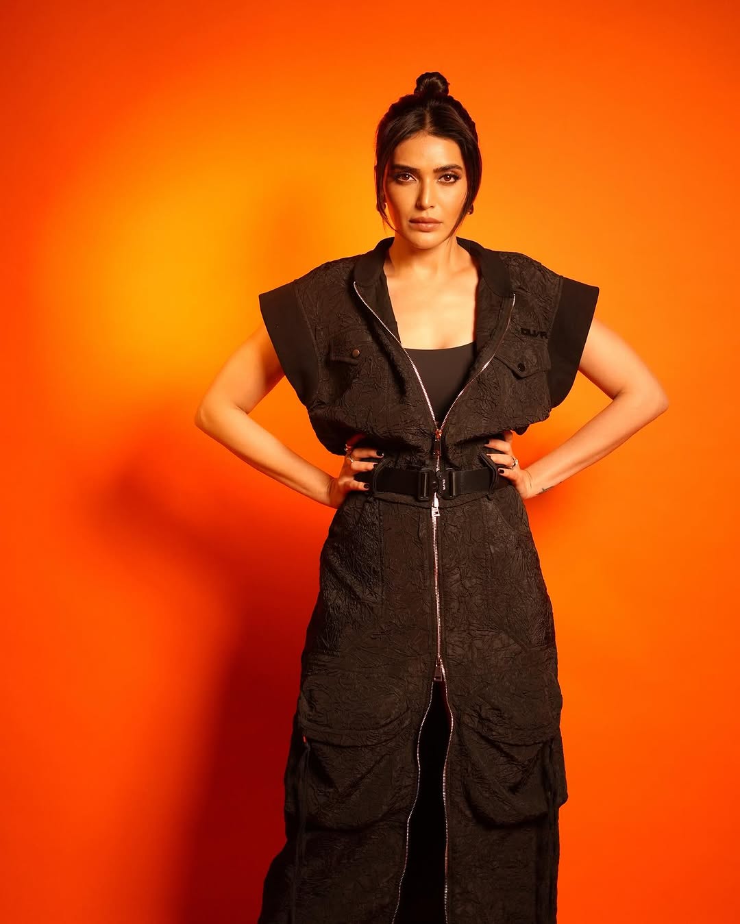Karishma Stuns In Bold Black Ensemble With Striking Accessories