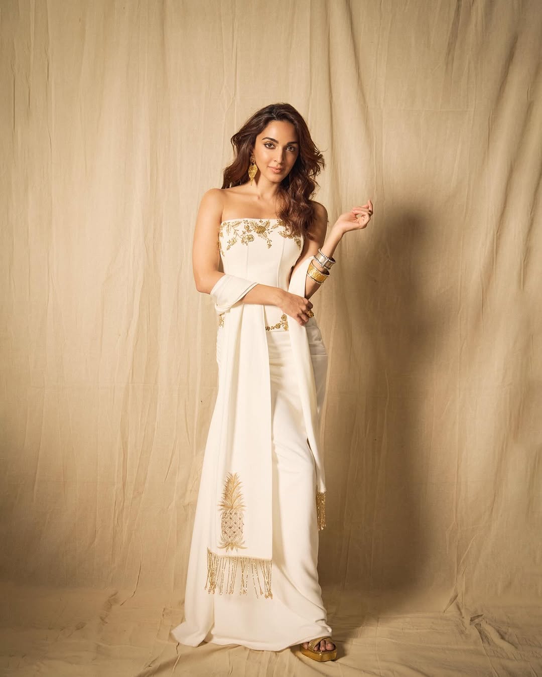 Kiara Advani Channels Greek Goddess Vibes In Her House Of Masaba White Corset Set For Game Changer Promotions