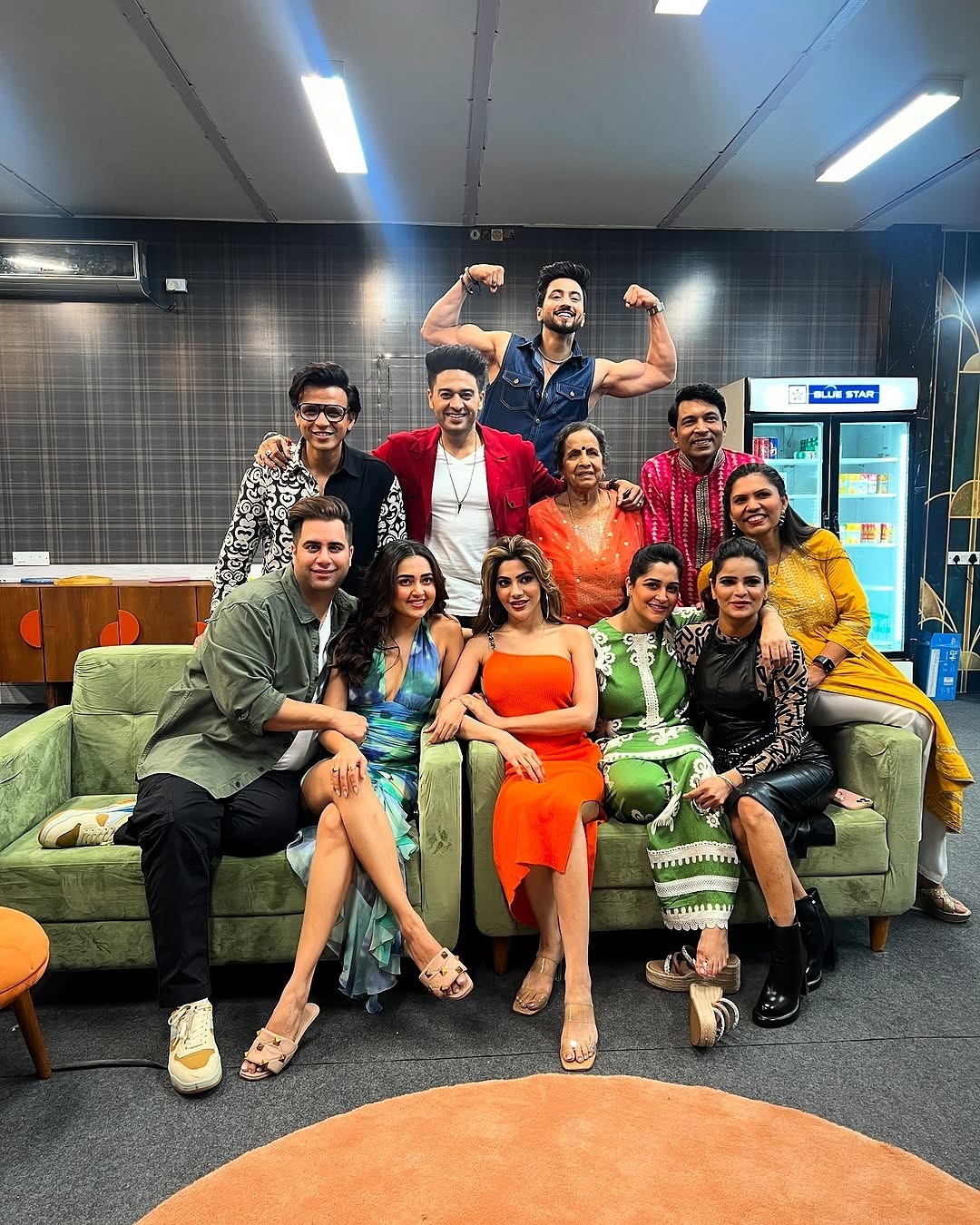 Celebrity MasterChef: Watch your favorite celebrities like Gaurav Khanna, Tejasswi Prakash, and Dipika Kakar showcase their culinary talents in this exciting cooking reality show judged by Vikas Khanna, Ranveer Brar, and Farah Khan. Tune in on Sony TV.