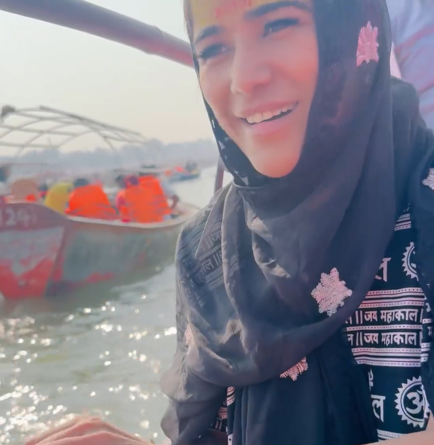Maha Kumbh Mela 2025: Actress Poonam Pandey Takes Holy Dip In Sangam