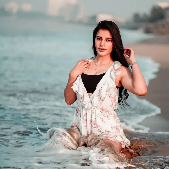 Mokshita Raghav Shines in Ullu's 