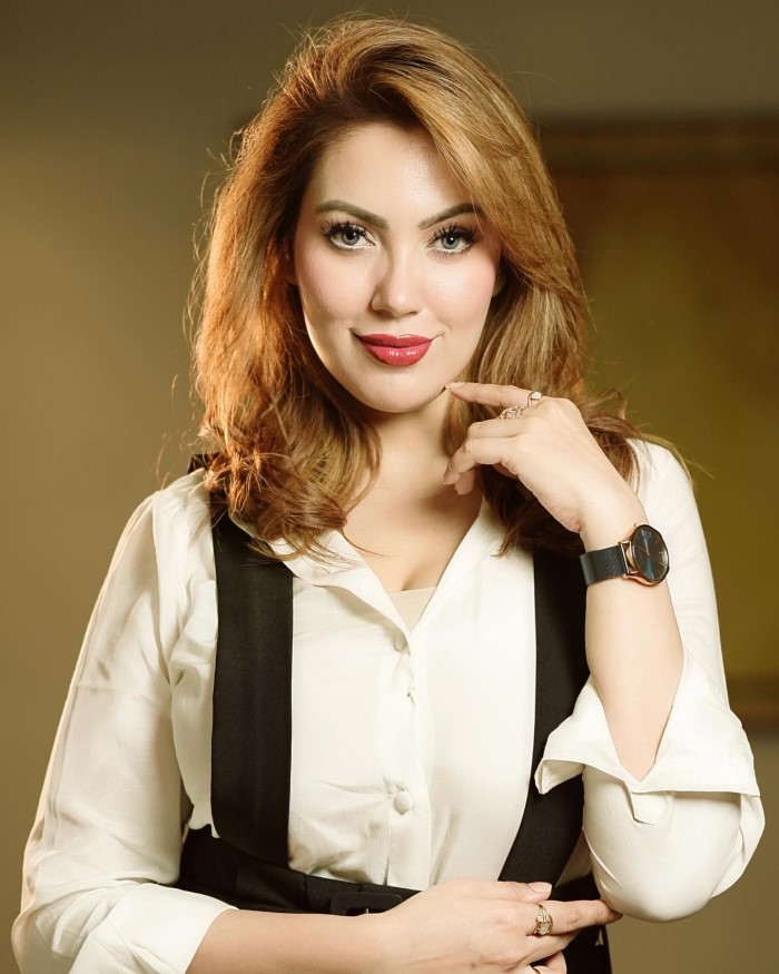 टीवी इंडस्ट्री की मशहूर एक्ट्रेस मुनमुन दत्ता अभी के समय पर किसी भी पहचान की मोहताज नहीं है। तारक मेहता का उल्टा चश्मा में बबीता जी का किरदार निभा कर उन्होंने घर-घर में अपनी एक खास पहचान बनाई है।