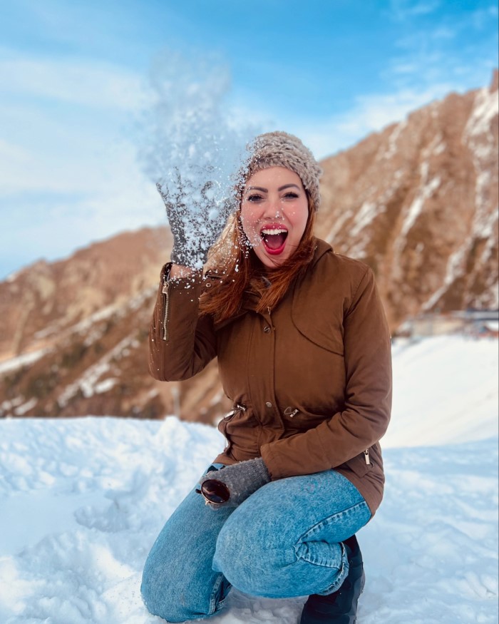 तभी फराह खान ने मुनमुन दत्ता से उनके शुरुआती दिनों को लेकर सवाल किया। डायरेक्टर ने उनसे सवाल किया कि आखिरकार उनको तारक मेहता शो में कास्ट कैसे किया गया था।