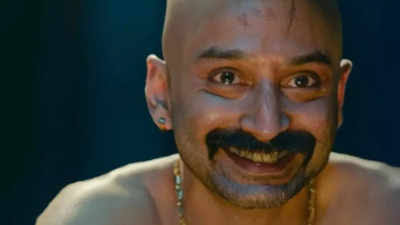 Fahadh Faasil created a rampage with his terrific portrayal of SP Bhanwar Singh Shekhawat in 'Pushpa 2: The Rule'.