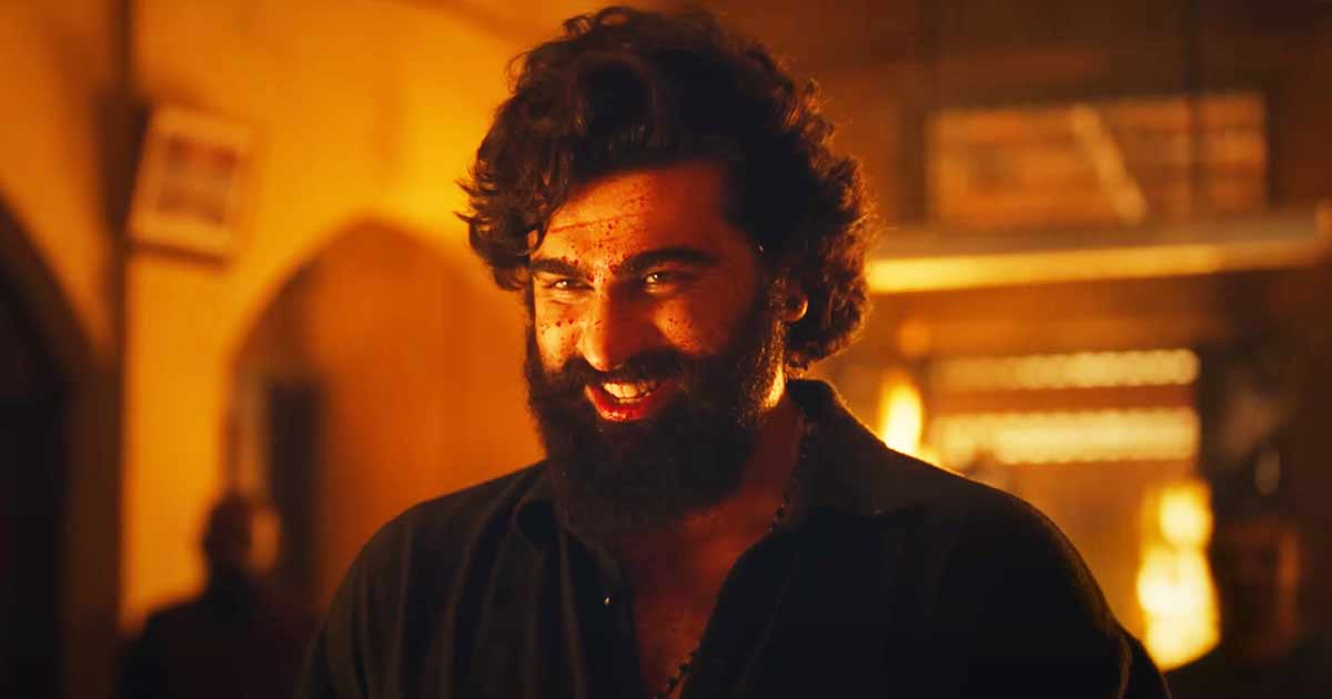 Arjun Kapoor starred in the mass extravaganza 'Singham Again', and left the audience on the edge of their seats with his dreadful avatar as Zubair Hafeez.