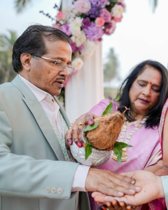Their intimate wedding, attended by close friends and family, created a magical and memorable atmosphere by the beautiful Goan shores.