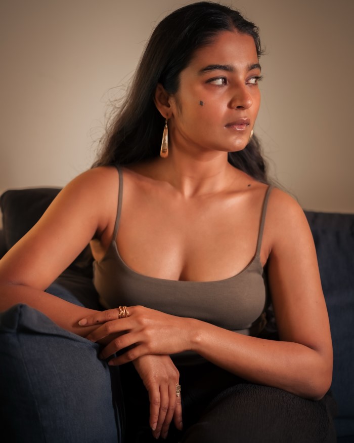 Chaithra Achar glamorous pictures from her latest photosho