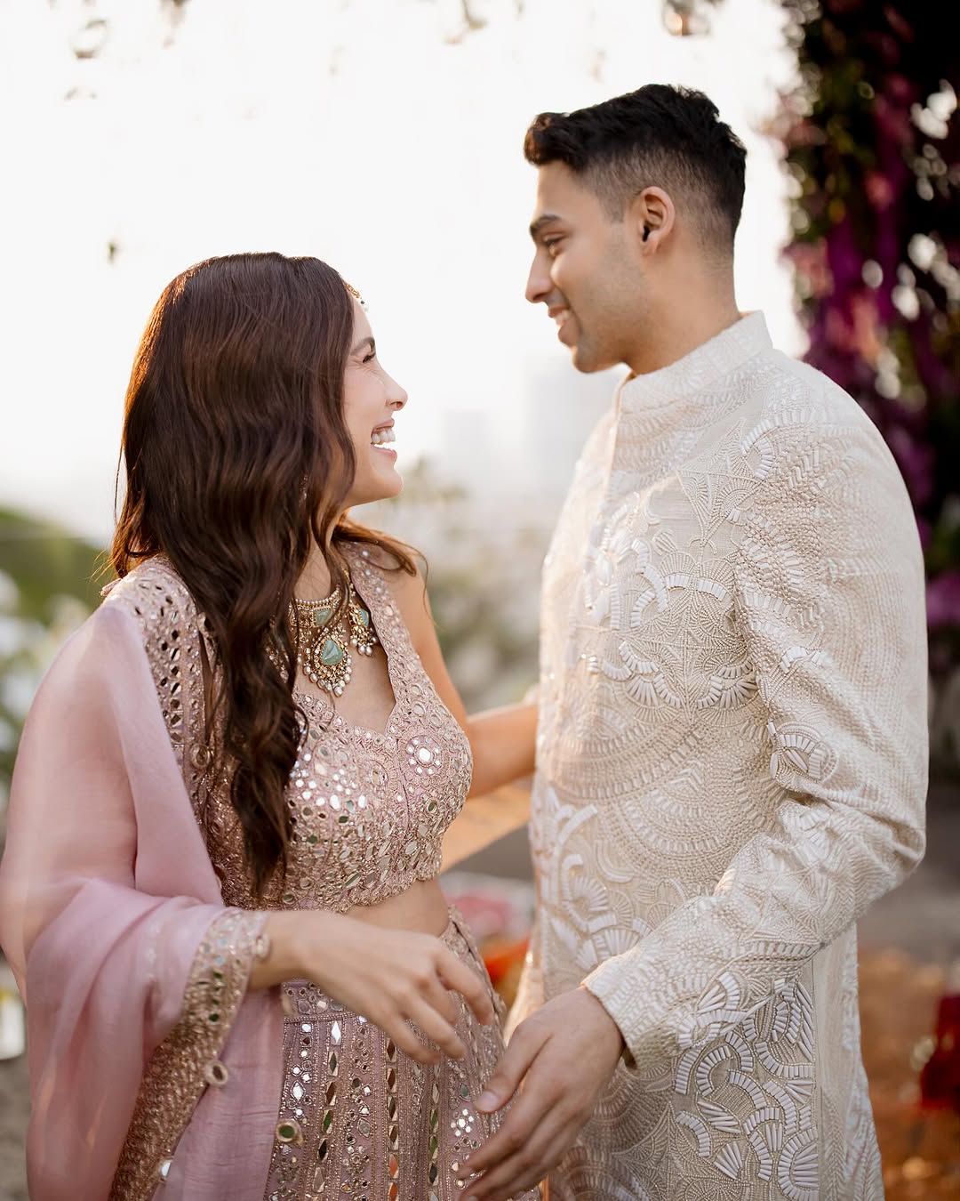 Shazahn Padamsee Set to Tie the Knot After Dreamy Proposal From Ashish Kanakia; See Roka Ceremony Pictures