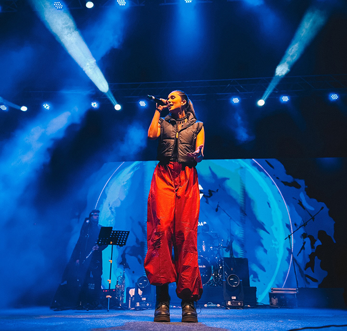 During the show, Shradha recorded her first original single, 'Dhokebazi,' composed by Sachin-Jigar. The song was well-received and marked a significant milestone in her musical career.