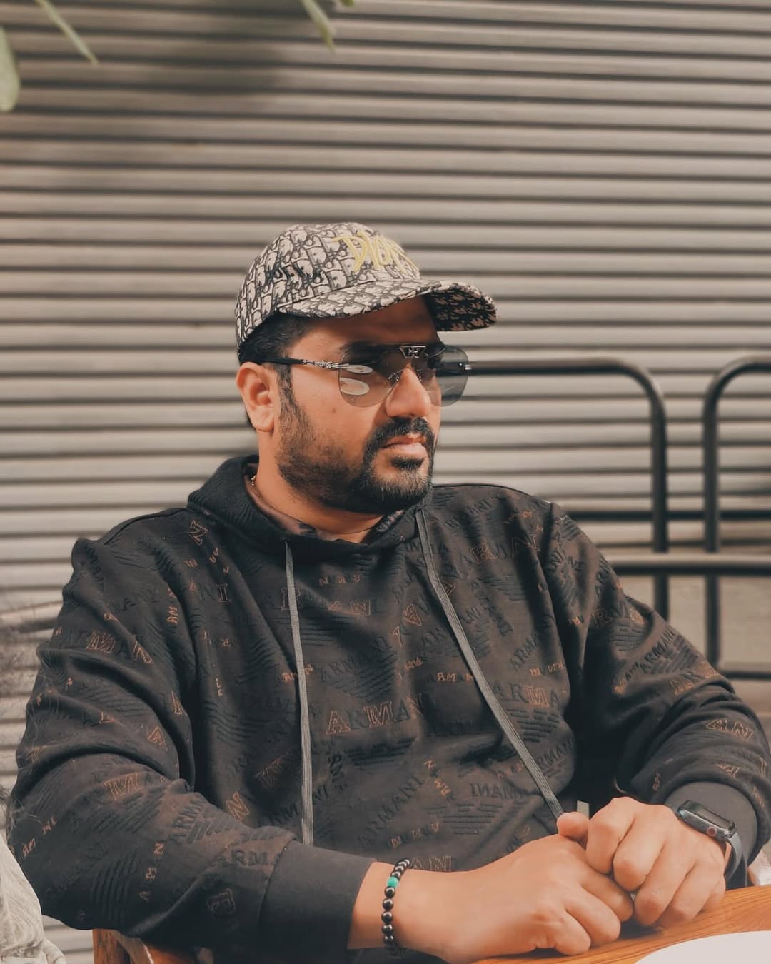 Srujan Lokesh: Fondly known as the 'Talking Star' of Kannada entertainment, Srujan Lokesh gained fame for his engaging hosting style on shows like 