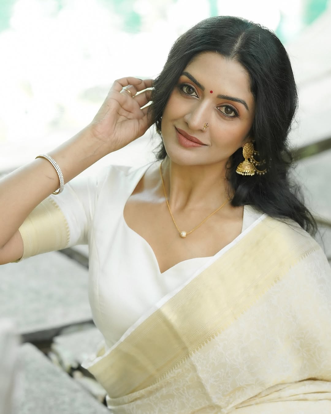 Vimala Raman Radiates Elegance in Traditional Kerala Saree