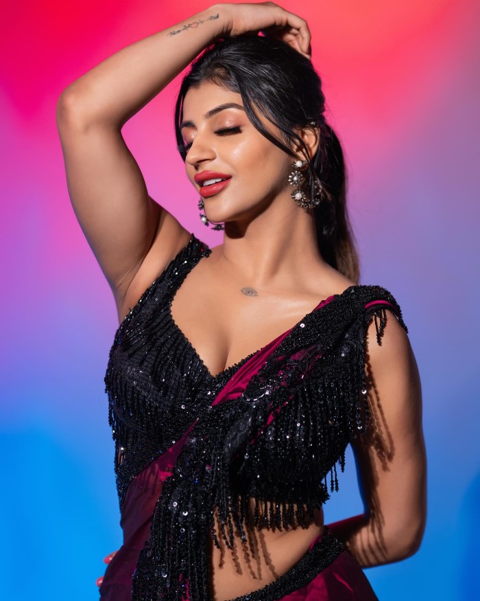 Yashika Aannand's Glamorous Saree Look – A Stunning Blend Of Elegance And Boldness