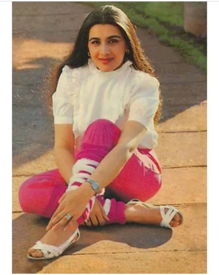 अमृता सिंह बॉलीवुड की एक दिग्गज एक्ट्रेस है और आपको बता दें कि उन्होंने साल 2004 में सैफ अली खान के साथ में तलाक ले लिया था