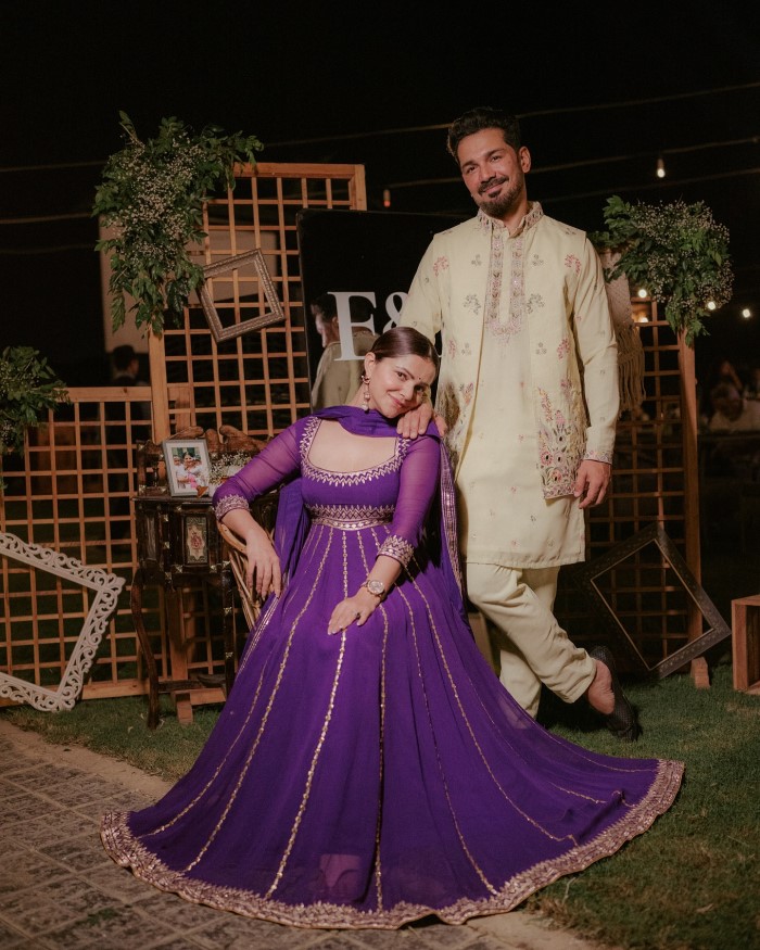 रुबीना दिलैक और अभिनव शुक्ला भी काफी जाने-माने कपल है और आपको बता दें कि बिग बॉस 14 में आने से पहले दोनों का रिश्ता कुछ खास नहीं था