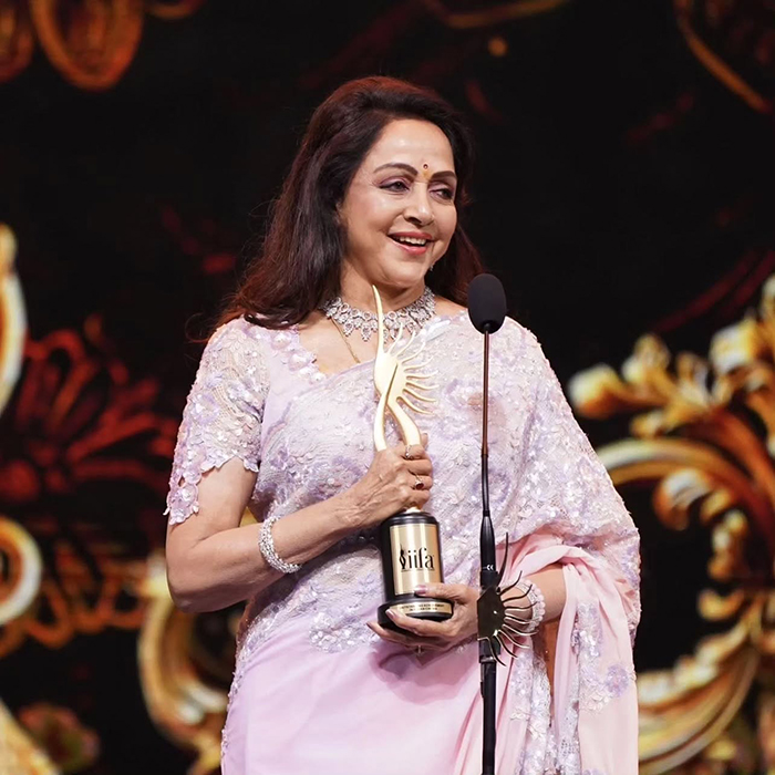 Jaya Prada To Hema Malini These Bollywood Actresses Enterted In Politics After Acting