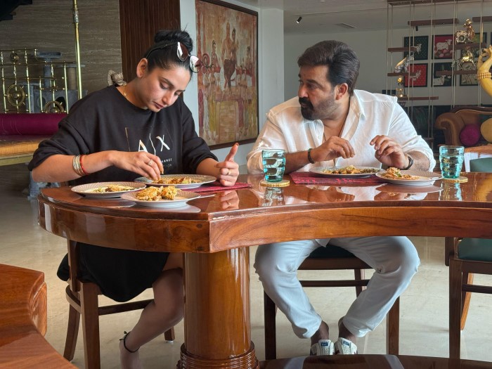 Kannada actress Ragini Dwivedi had lunch with Mohanlal at the Cochin house