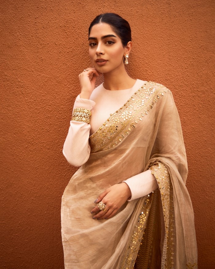 Khushi Kapoor reveals people make fun of her looks in her childhood comparison with sridevi janhvi Kapoor