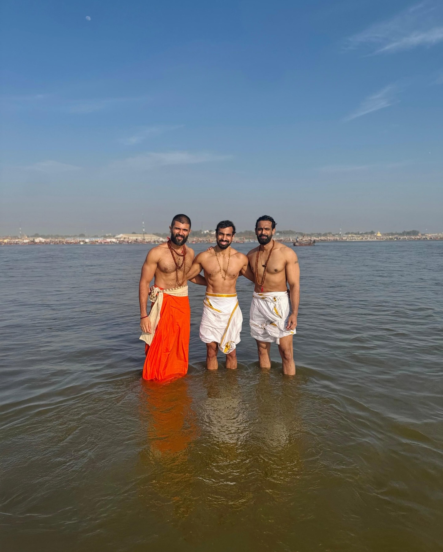 Maha Kumbh Mela 2025; Telugu Actor Vijay Devarakonda Took a holy Dip at Triveni sangam