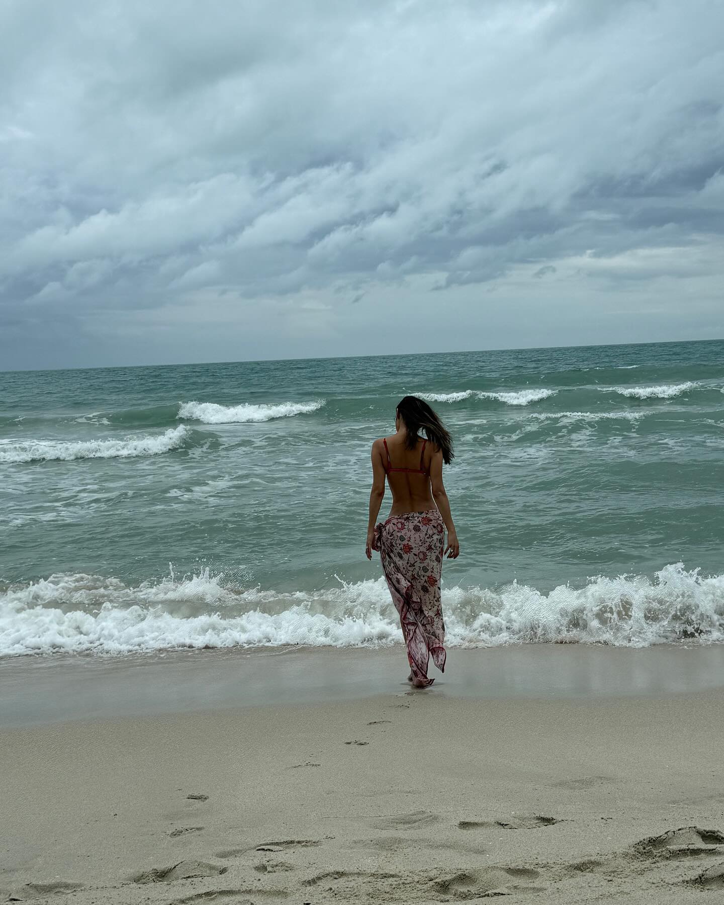 Mouni Roy: Embracing Beachside Serenity and Effortless Beauty