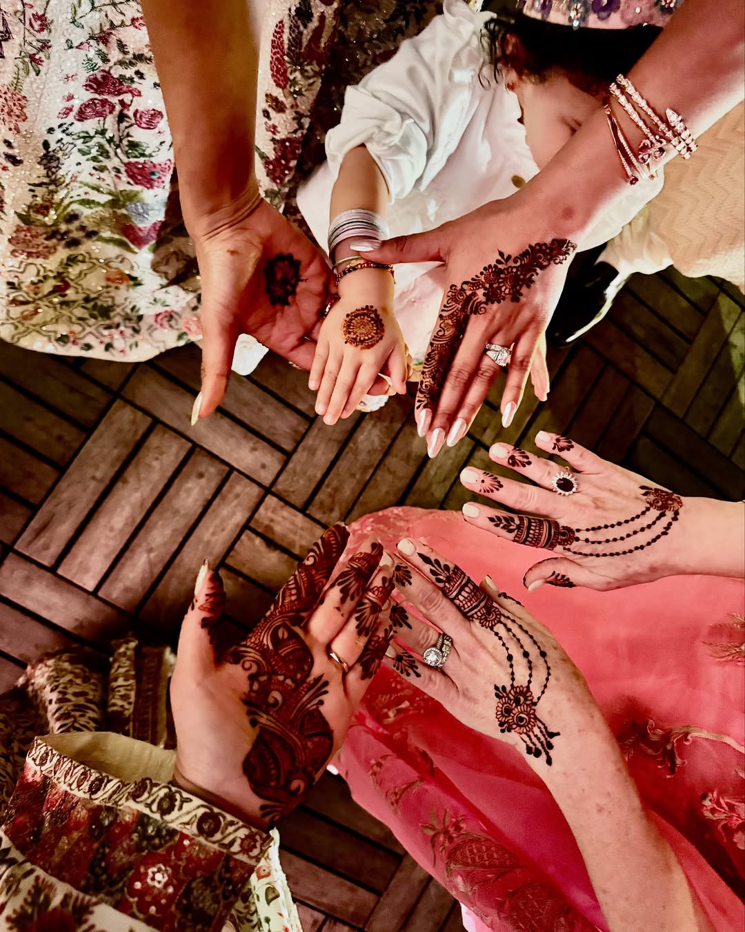 Priyanka Chopra Shares Inside Pictures of Siddharth Kapoor's Mehndi Ceremony