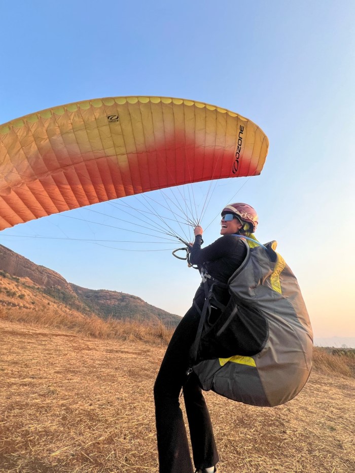 Sai Tamhankar Learns Paragliding