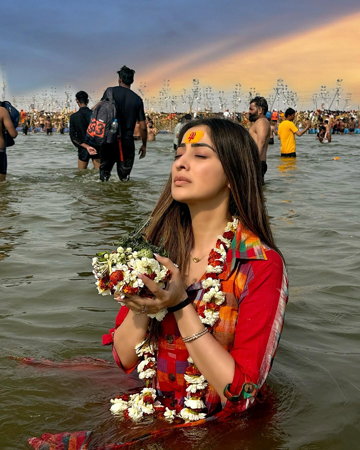 Raai Laxmi takes holy dip at Mahakumbh in Prayagraj, see pics