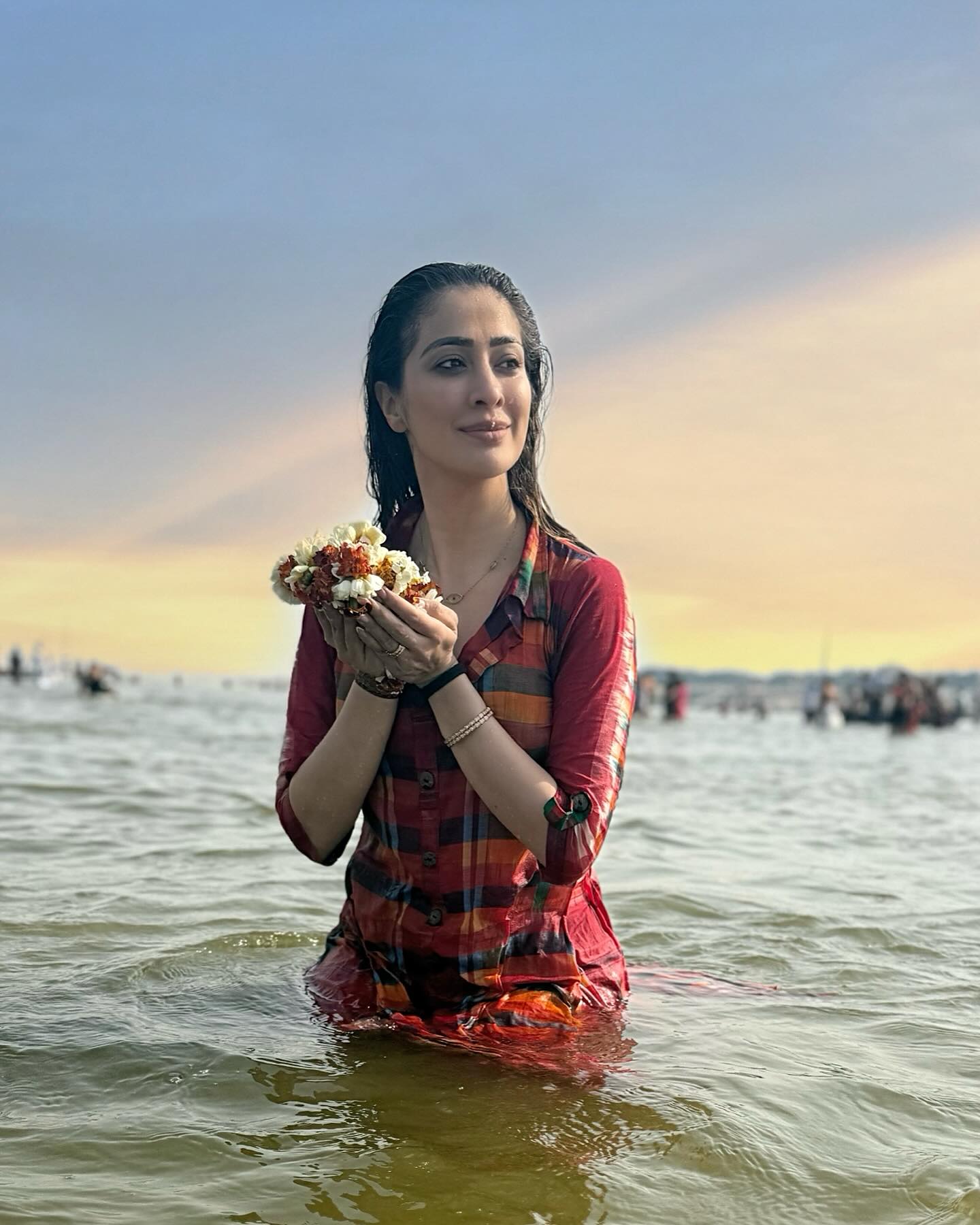 Raai Laxmi takes holy dip at Mahakumbh in Prayagraj, see pics