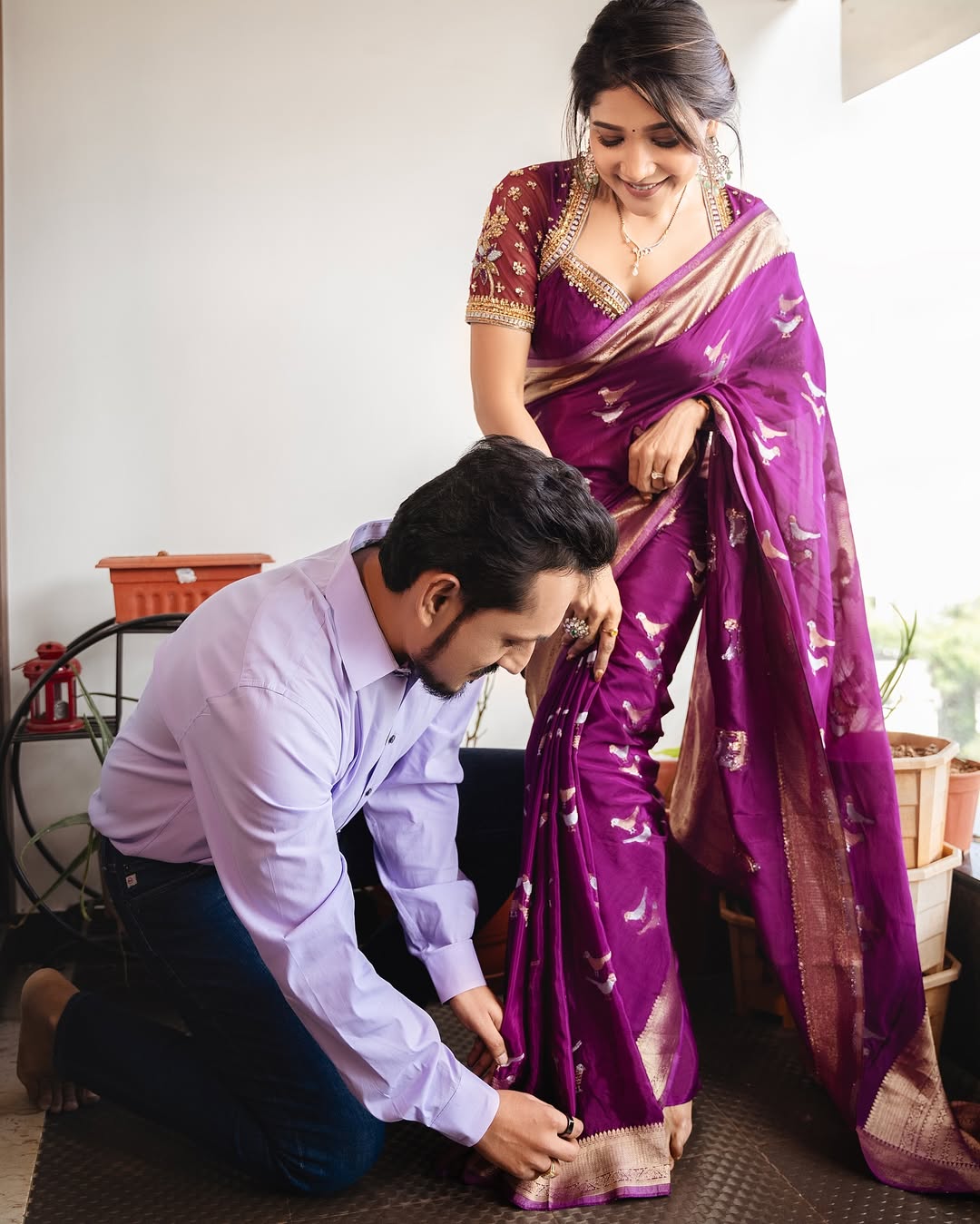 Sakshi Agarwal Shares Adorable Post With Husband Navneet Draping Her Saree