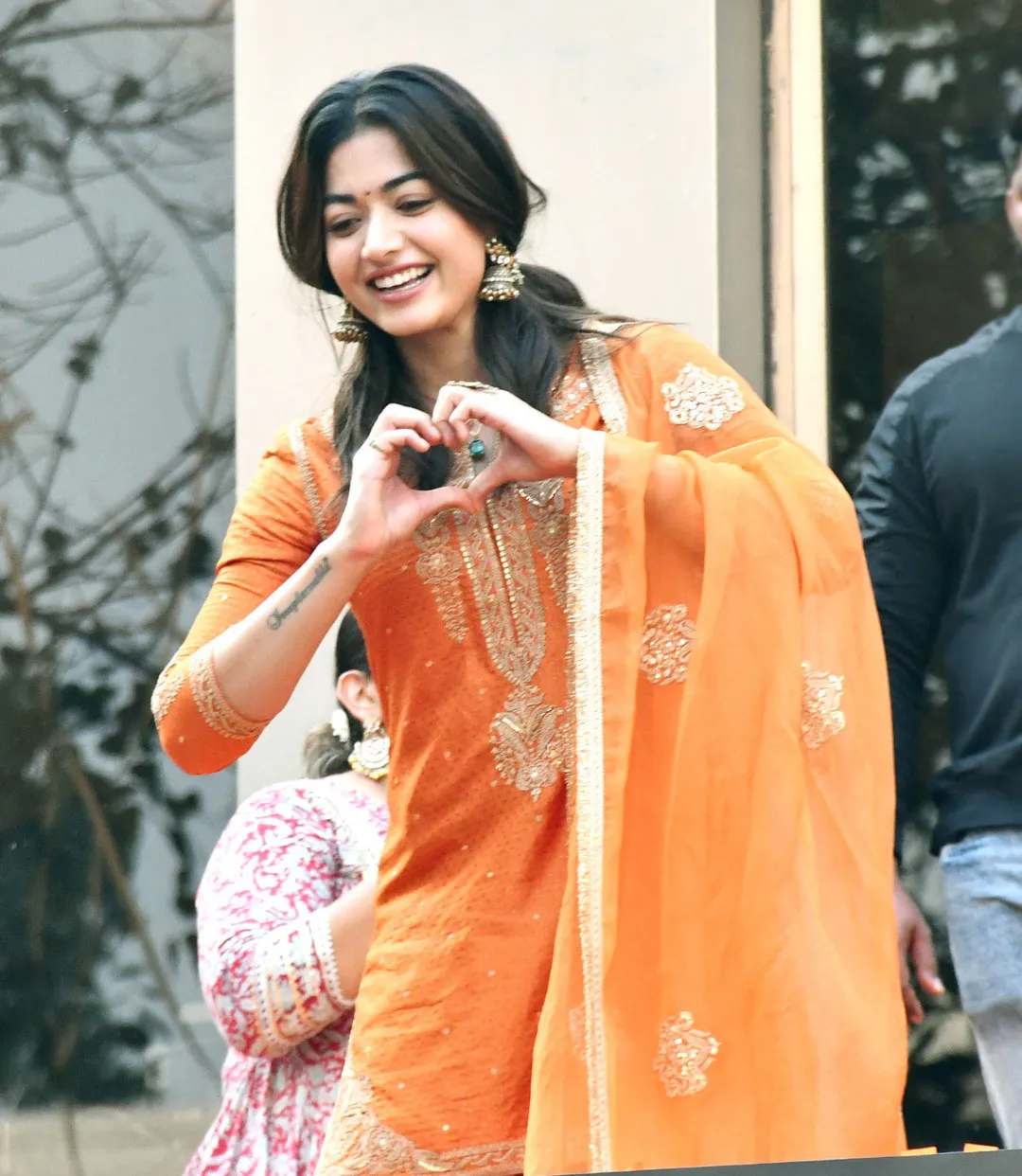Vicky kaushal and Rashmika mandanna meets fans to promote chhaaava movie