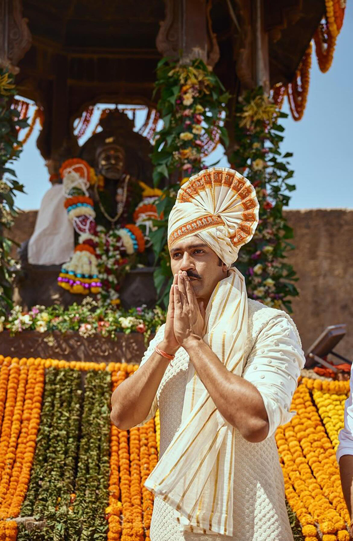 icky Kaushal Visits Raigad Fort for Chhatrapati Shivaji Maharaj's Birth Anniversary