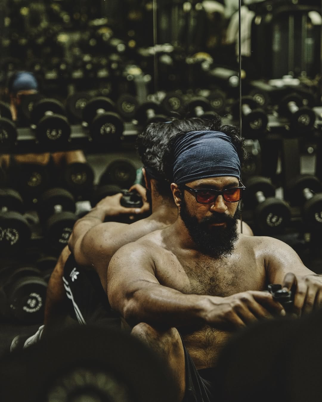 Vicky Kaushal has undergone a significant physical transformation, weighing in at 100 kg for his role.
