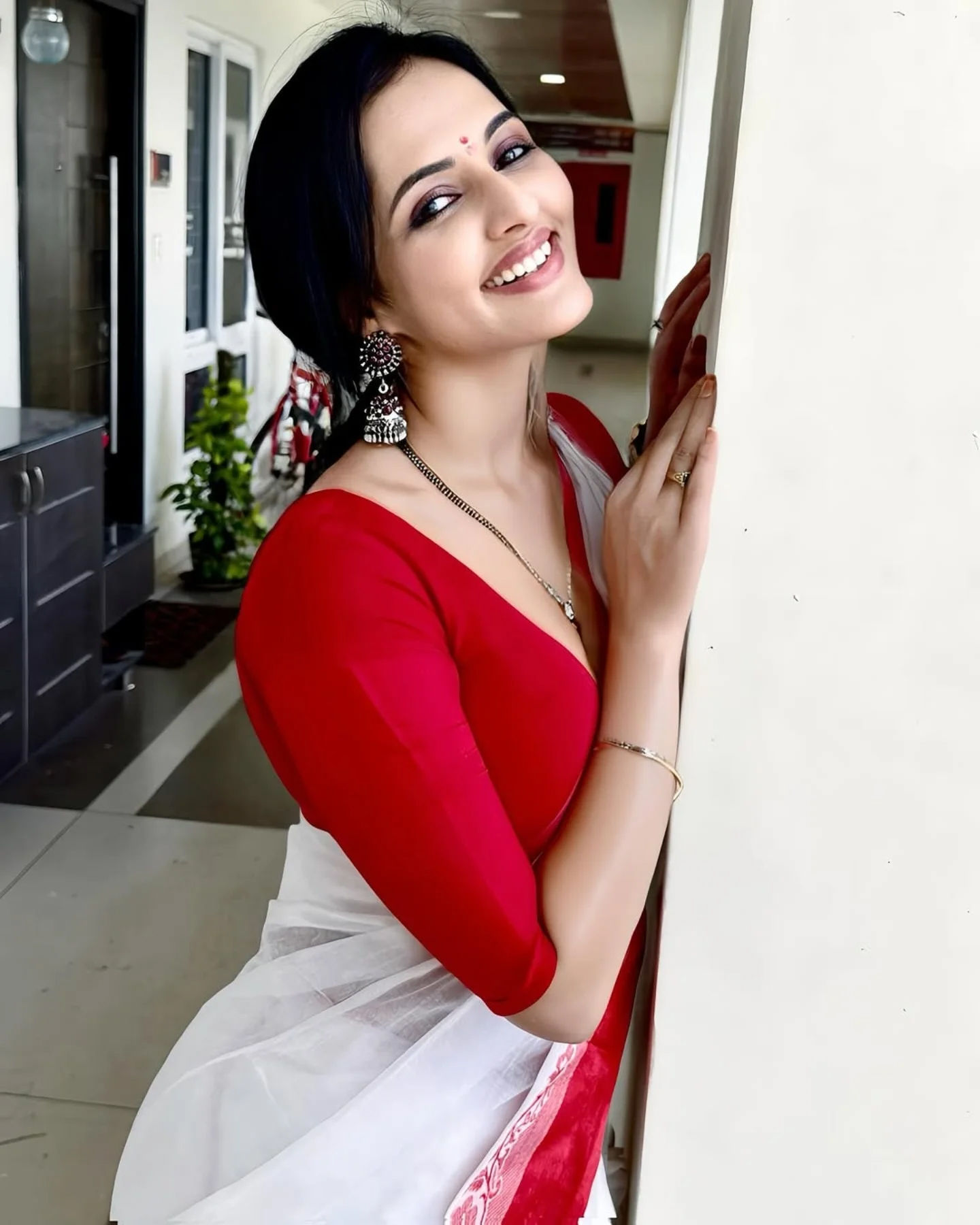 Actress Jyothi Poorvaj Serves Fiery Look In white Saree