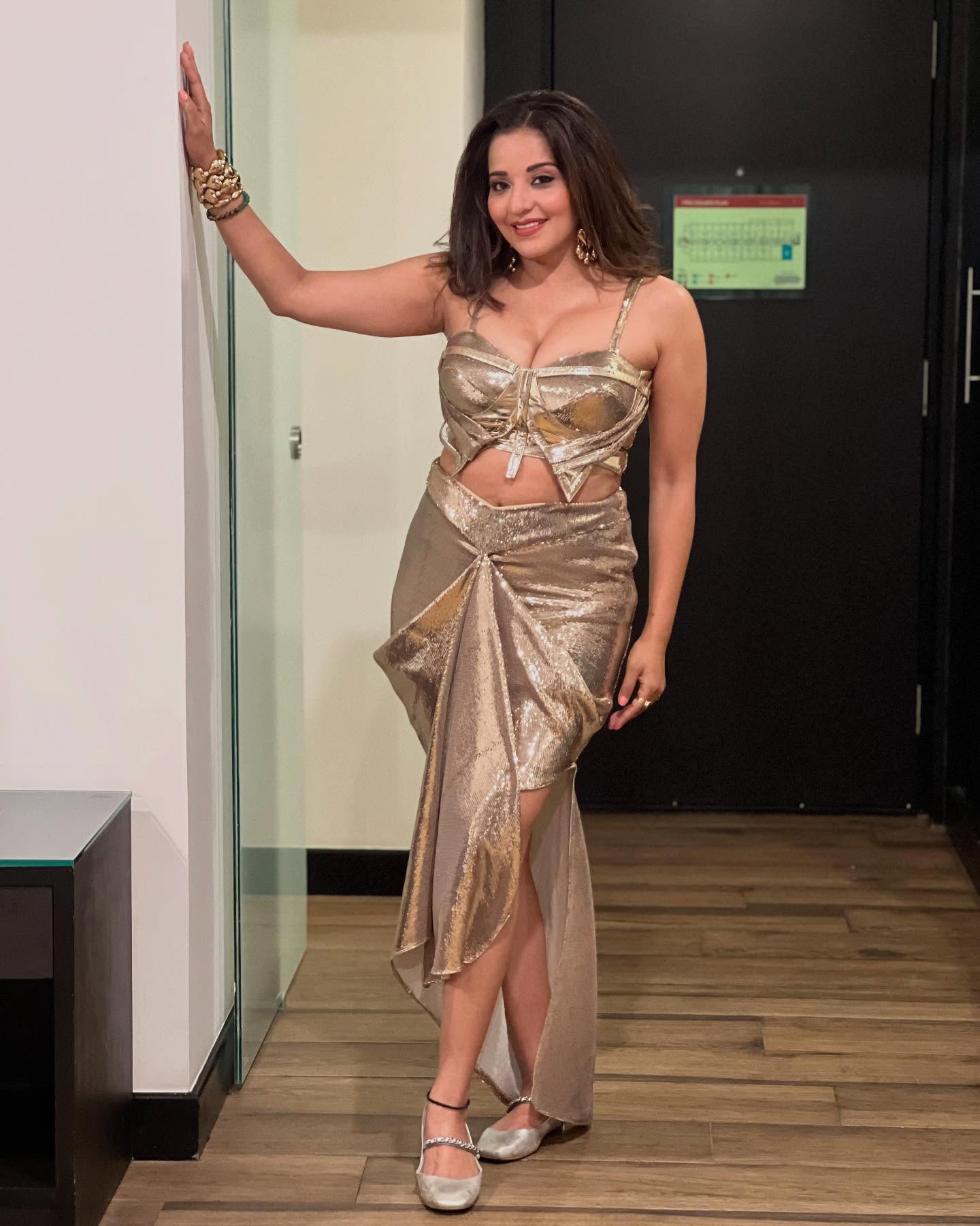 Actress Monalisa Stuns In A Glamorous Gold Outfit – Latest Photoshoot Look