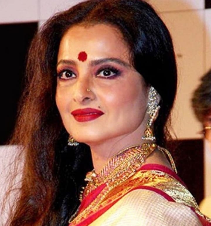 Alia Bhatt To Rekha These Bollywood Actresses Played Prostitute Role In Films