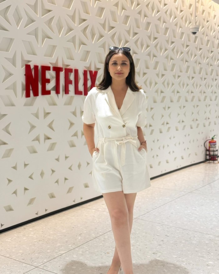 परिणीति चोपड़ा ने भी अपने करियर में काफी बेहतरीन फिल्में दी है और आपको बता दें कि उन्होंने अपनी फिल्म मेरी प्यारी बिंदु में 'माना हम यार नहीं' गाना खुद गाया था। इसके अलावा उन्होंने तेरी मिट्टी और मतलबी यारियां जैसे गाने गाए हुए हैं।