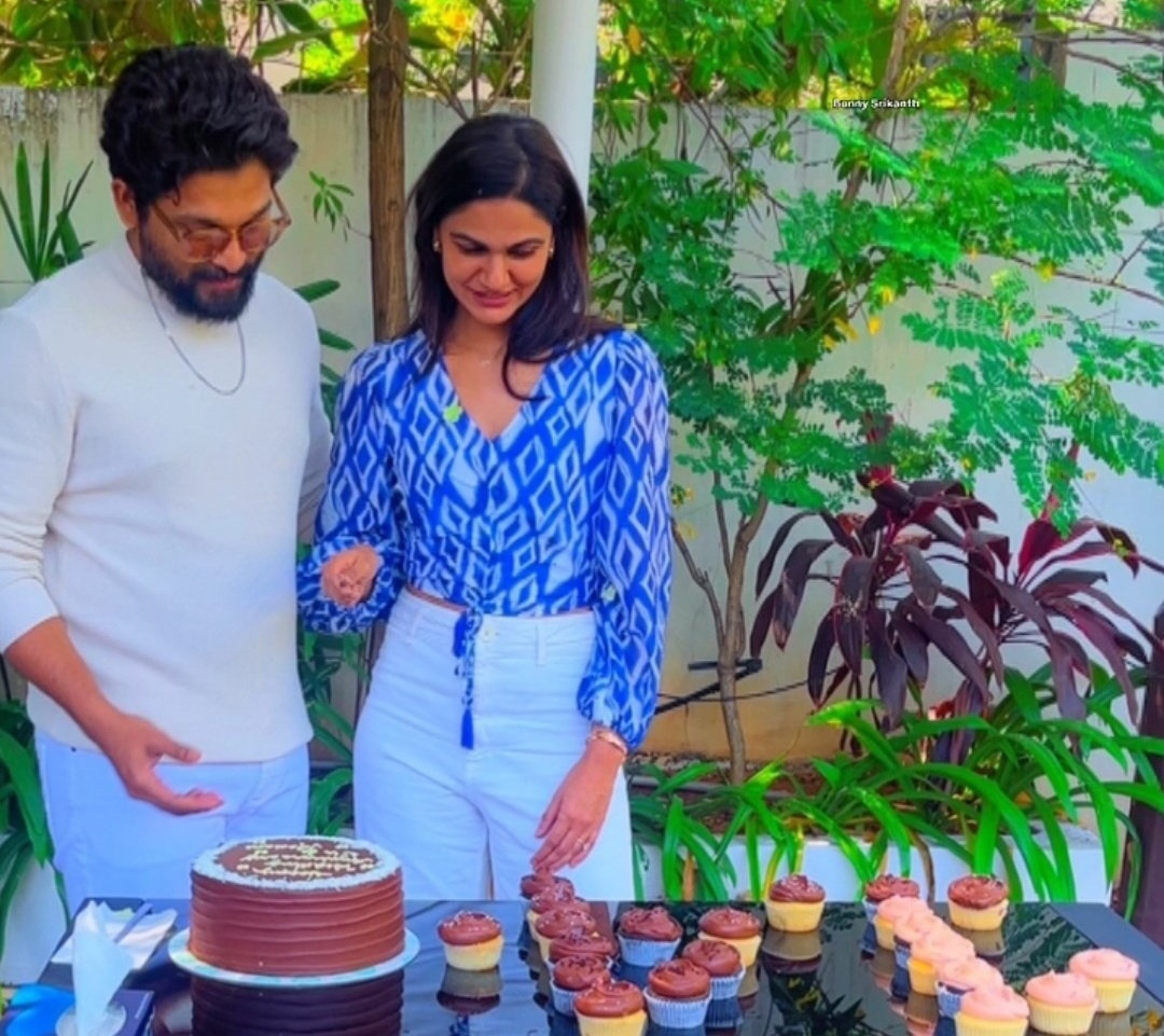 Allu Arjun and Sneha Reddy's Heartwarming 14th Anniversary Celebration