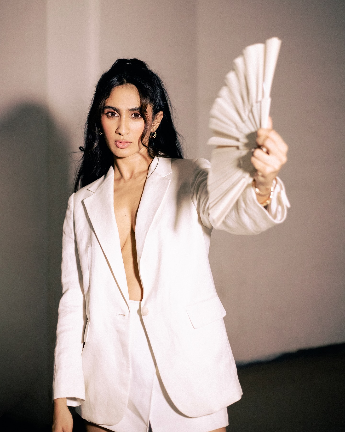 Deepti Sati's Glamorous Photoshoot: Stunning In A White Blazer