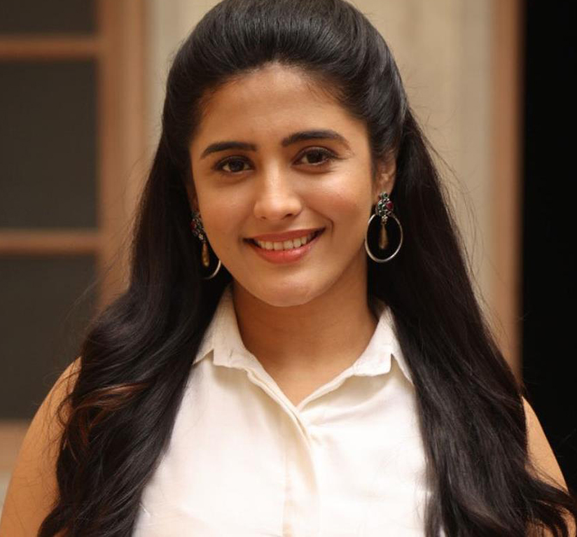 Isha from Ram Bhavan