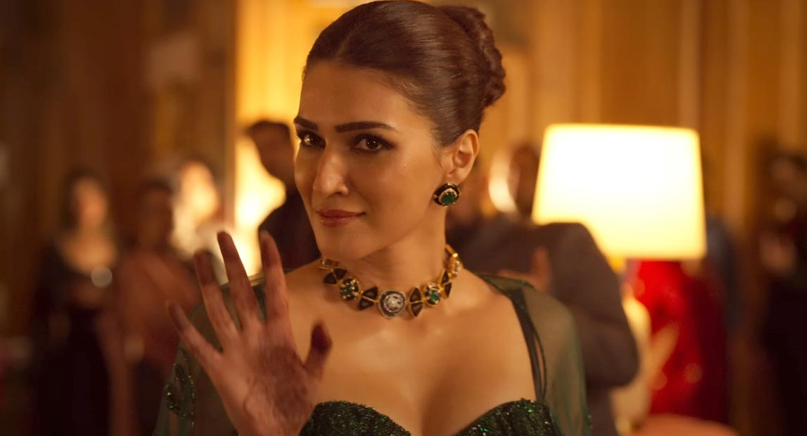 Kriti Sanon played dual roles in 'Do Patti', a crime thriller that also revolves around domestic abuse.