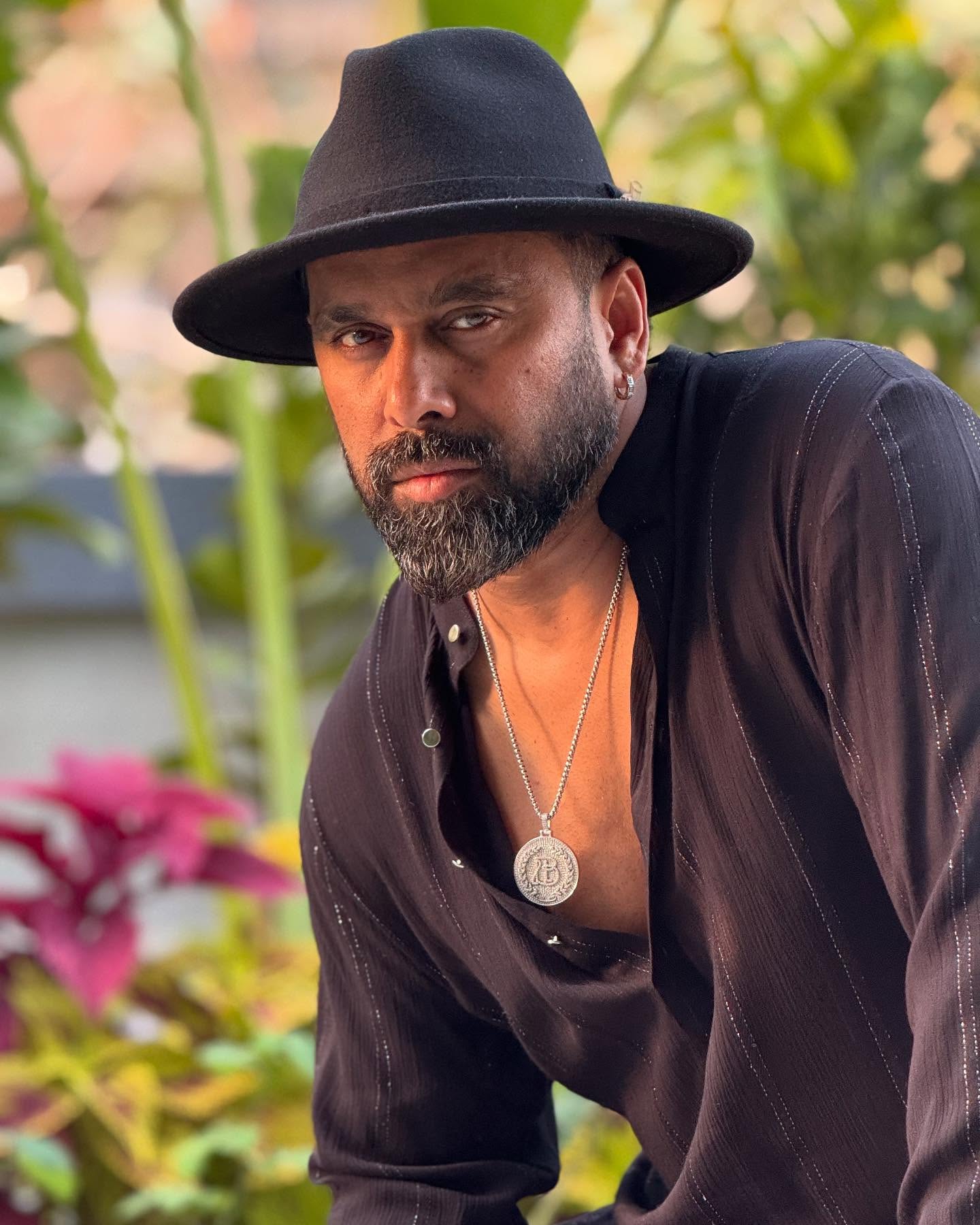 Bosco-Caesar, the renowned Indian choreographer duo, has left an indelible mark on the dance world with their brilliant and unforgettable hook steps. Comprising Bosco Martis and Caesar Gonsalves, this dynamic duo has collaborated on over 200 songs and 75 films, creating some of Bollywood's most iconic dance numbers.