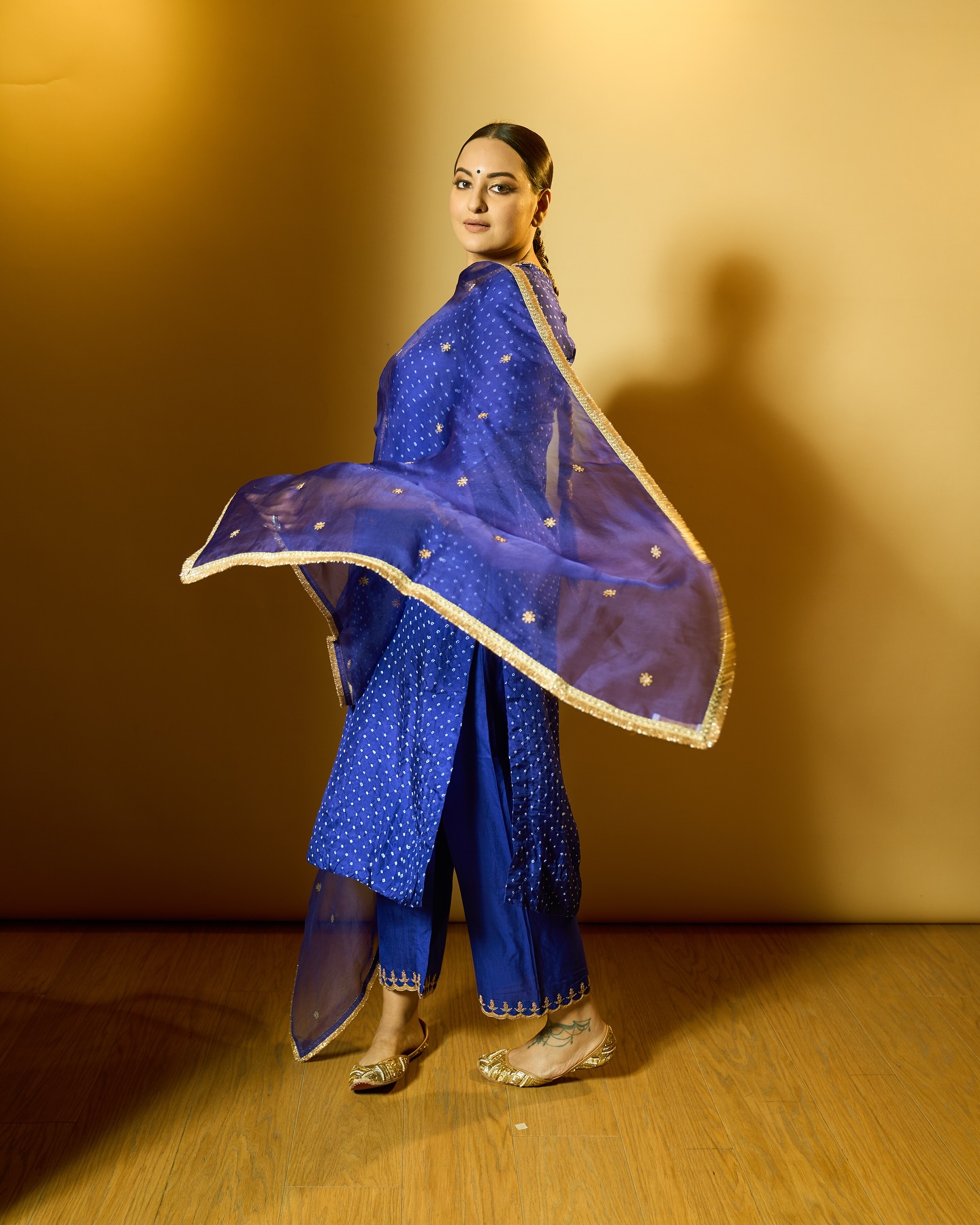 Blue symbolizes confidence, depth, and reliability qualities that define Sonakshi Sinha. Whether it’s her fearless attitude