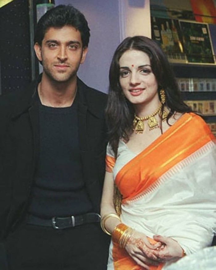 ऋतिक रोशन भी बॉलीवुड के एक मशहूर अभिनेता है और आपको बता दें कि साल 2000 में उन्होंने सुजैन खान के साथ में शादी रचाई थी