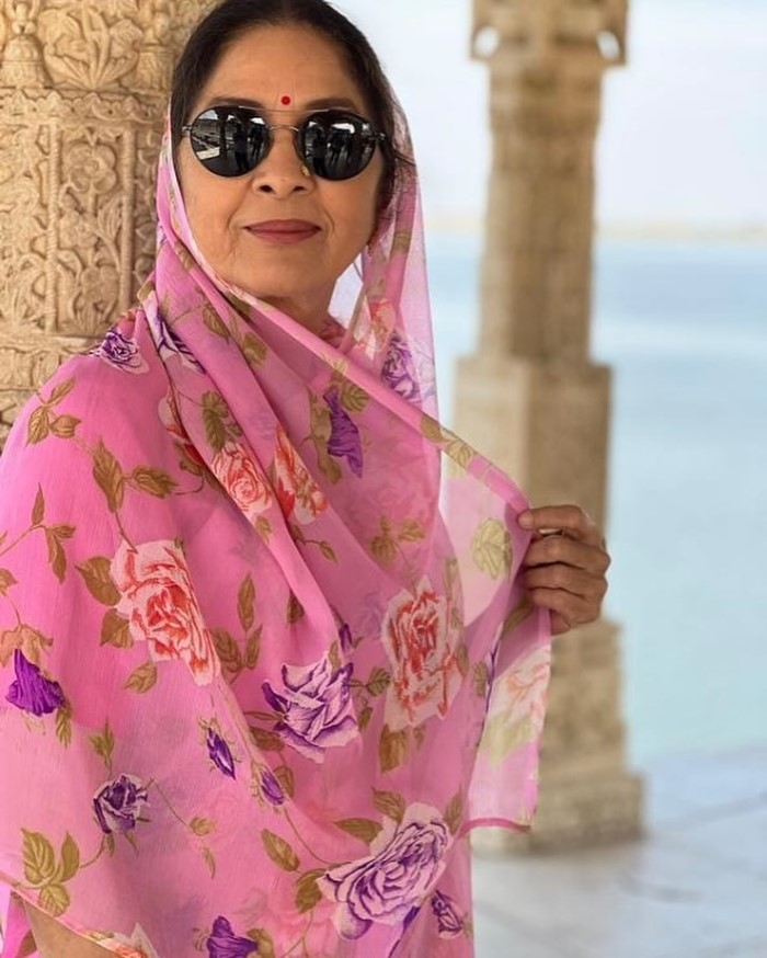 नीना गुप्ता भी एक दिग्गज एक्ट्रेस है और अपने अभिनय के लिए उनका काफी पसंद किया जाता है